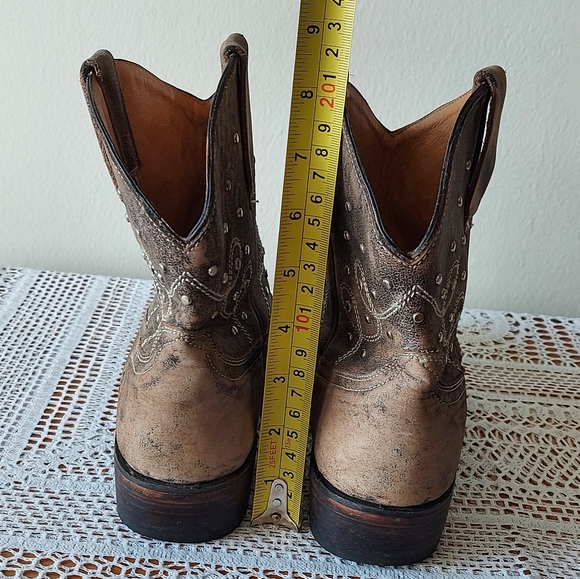 ISO MIZ MOOZ Women's Distressed Leather Studded Cowgirl Cozumel Western Boots - Picture 12 of 12